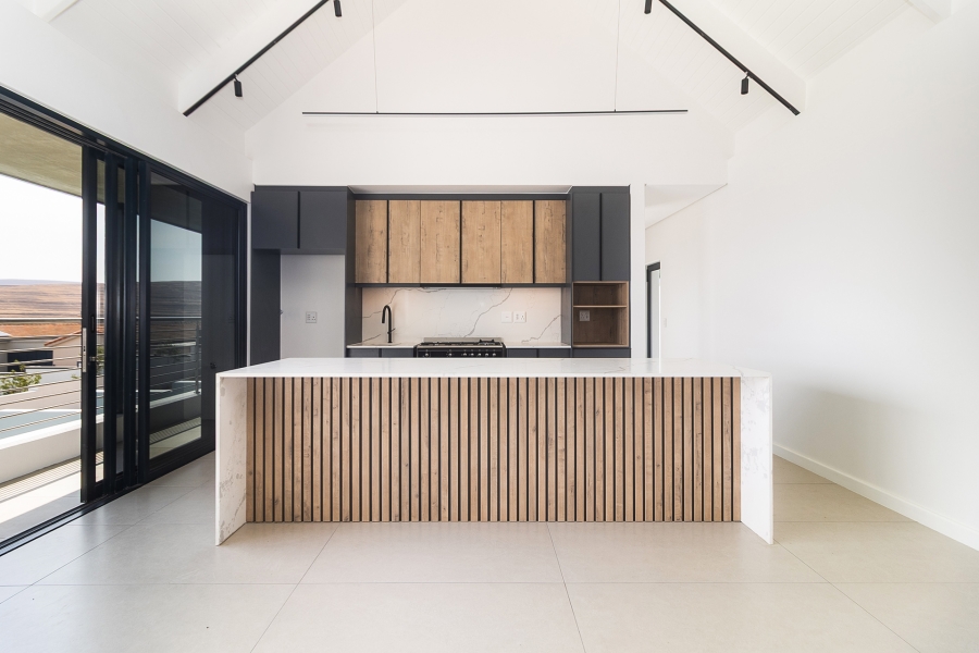 5 Bedroom Property for Sale in Mount Royal Golf Estate Western Cape